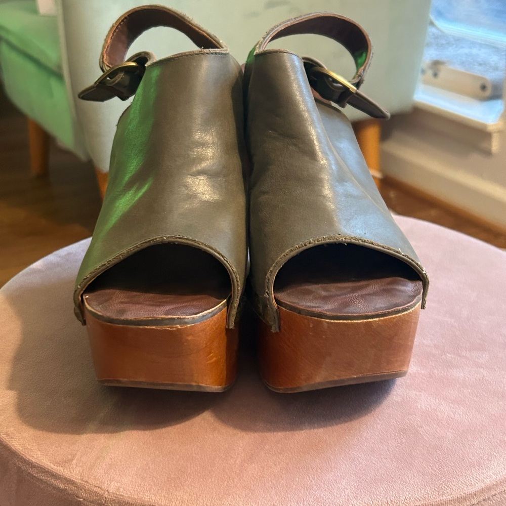 Jeffrey Campbell Snick Olive Green & Wood Wedges - Picture 3 of 8